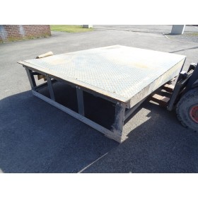 Plateforme hydraulique pour chargement